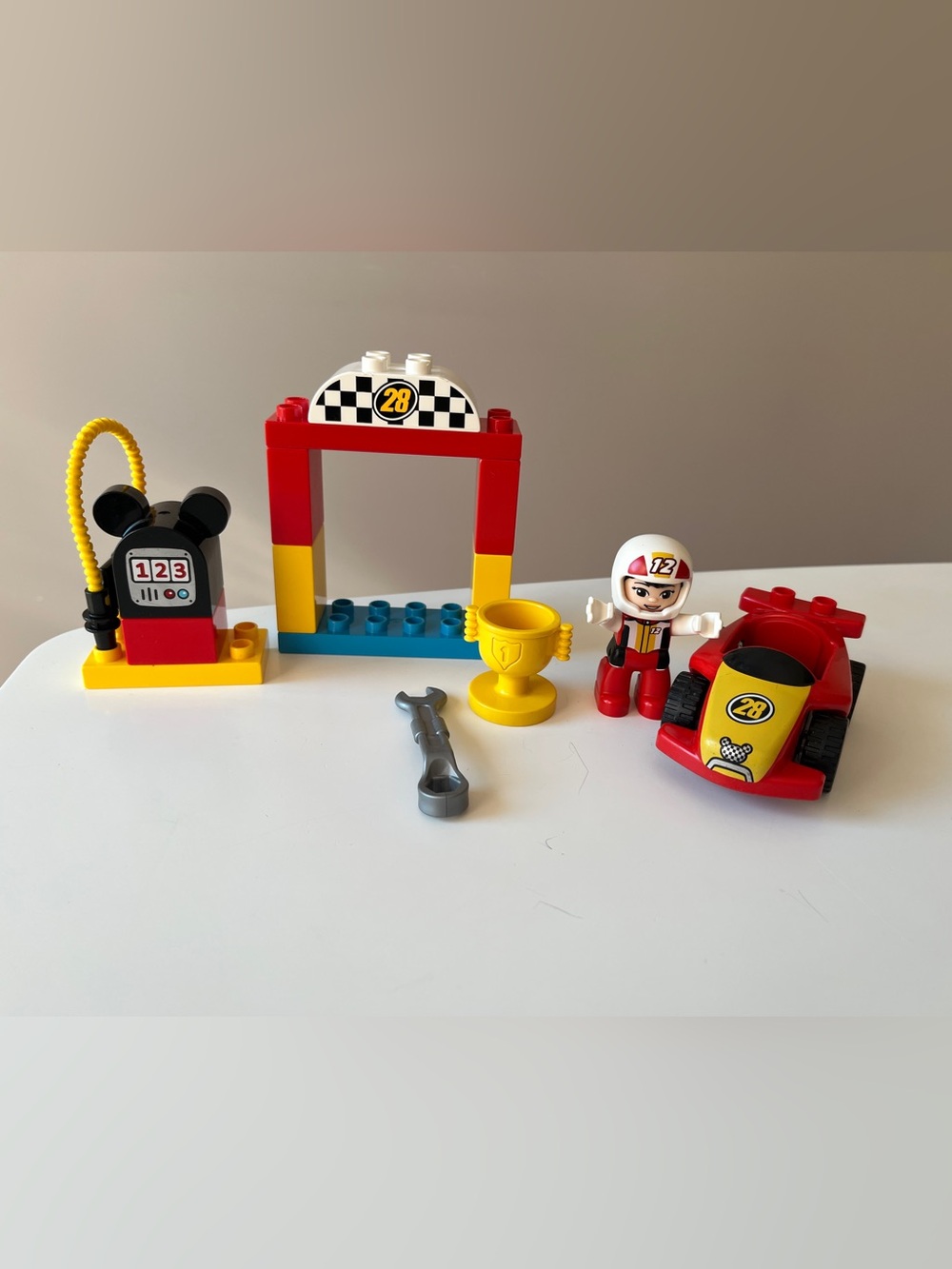 LEGO Duplo10843 Disney's Mickey Mouse - Mickey Racer incomplete set